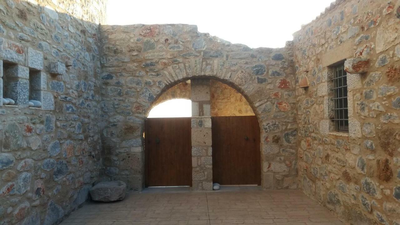 Pogonitsa Daire Kotronion  Dış mekan fotoğraf
